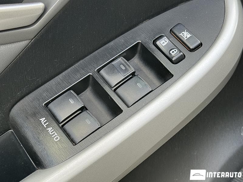 Toyota Prius 2012 — Миниатюра 17