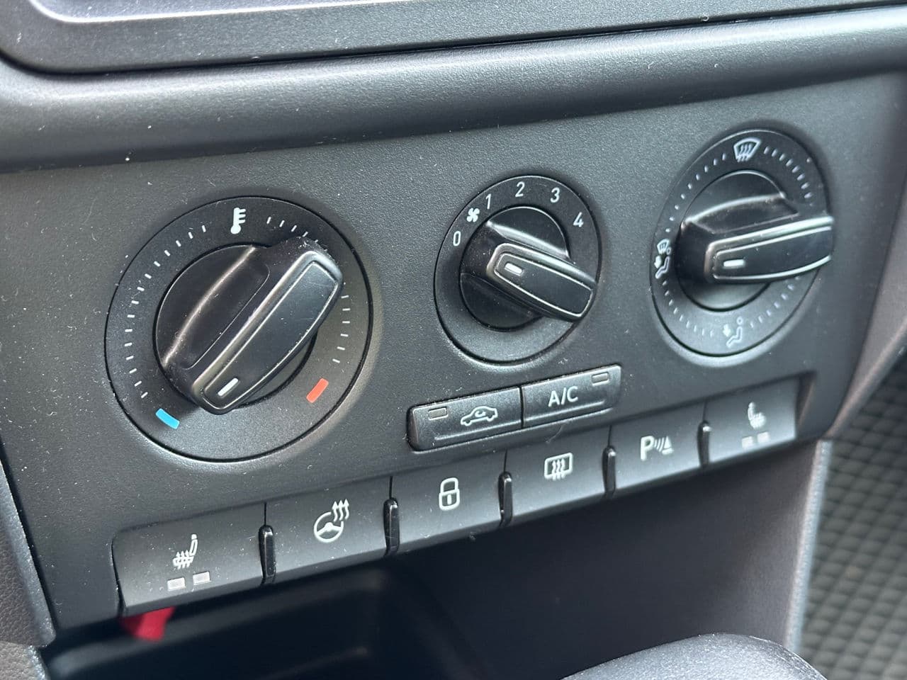 Seat Toledo 2015 — Миниатюра 10