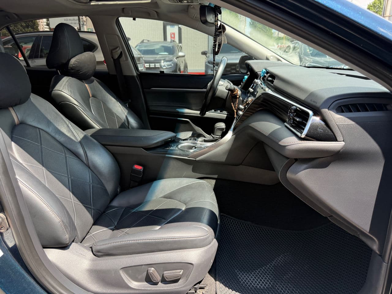 Toyota Camry 2018 — Миниатюра 16