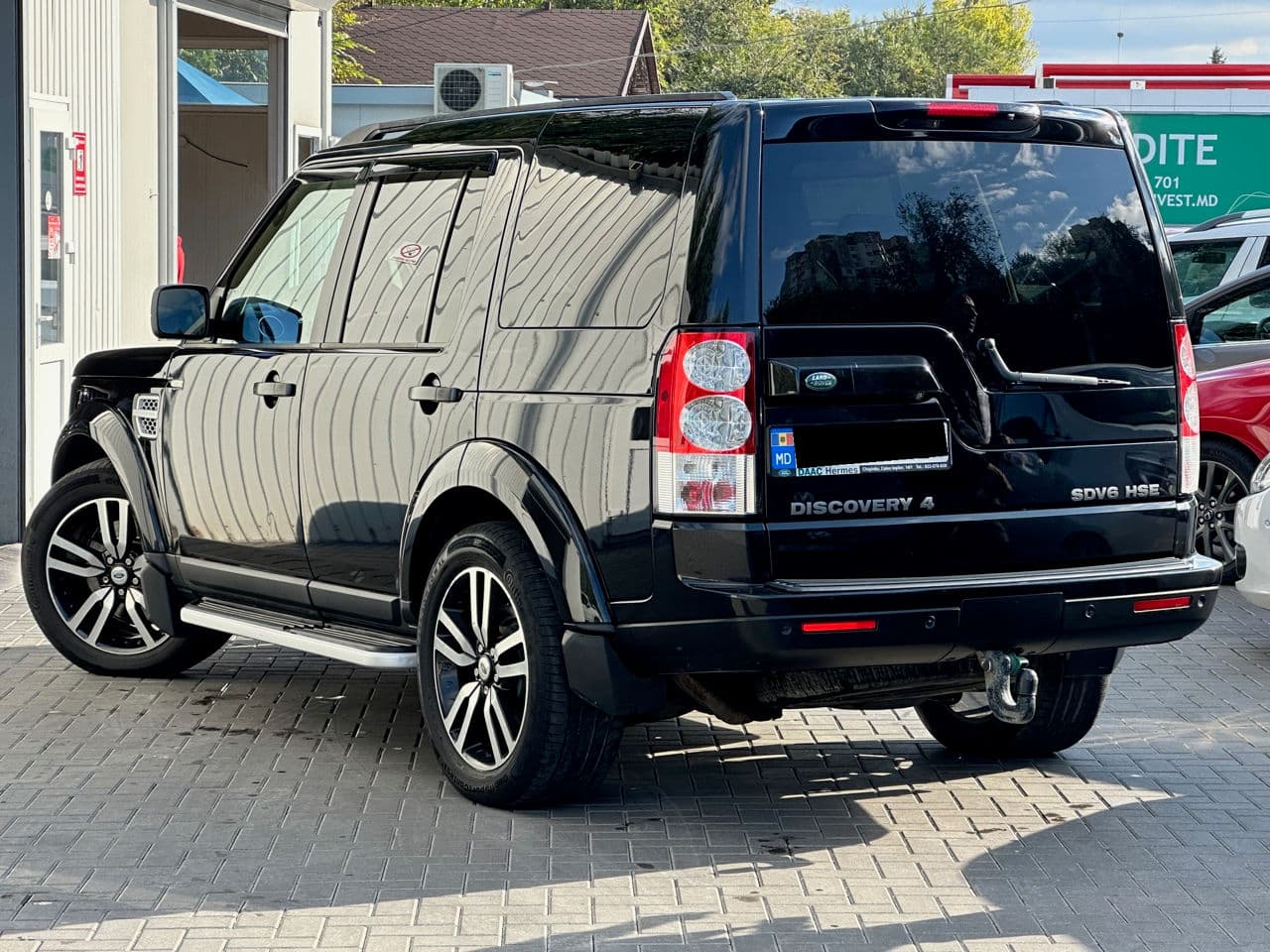 Land Rover Discovery 2012 — Миниатюра 3
