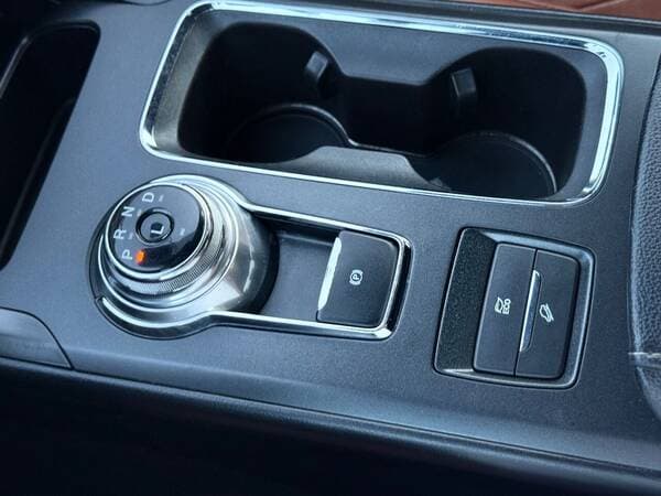 2019 Ford Fusion — Miniatură 14