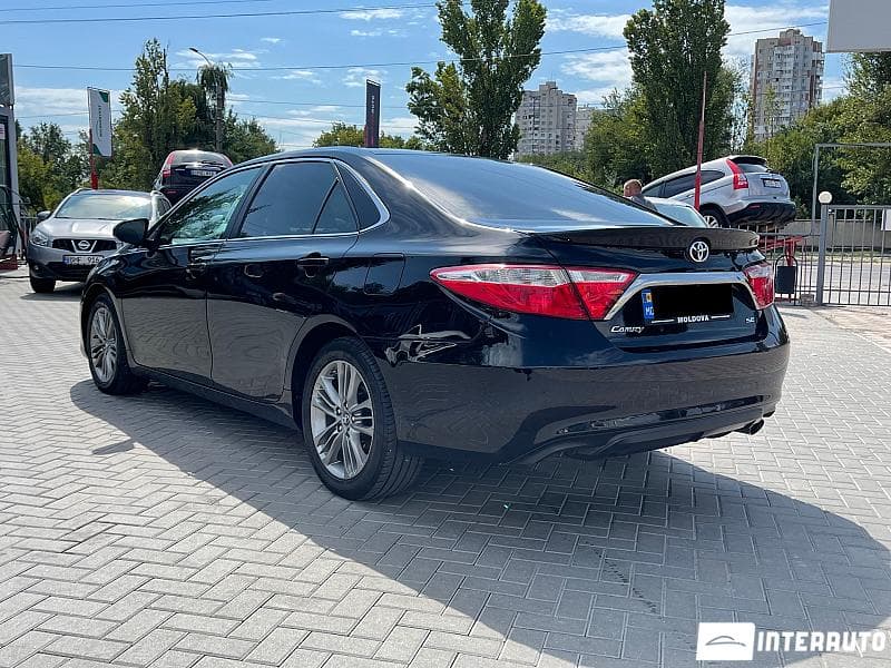 2016 Toyota Camry — Miniatură 4