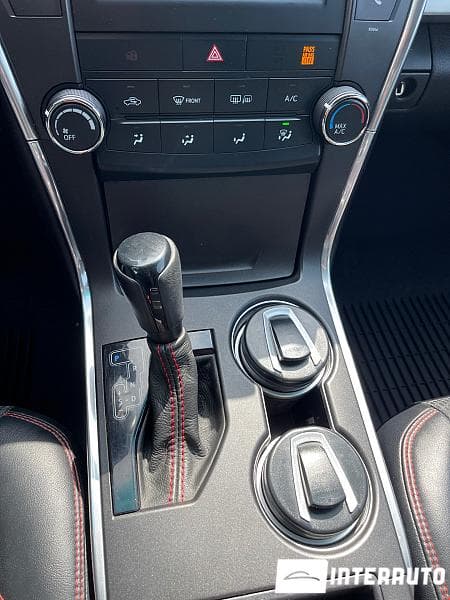 2016 Toyota Camry — Miniatură 10
