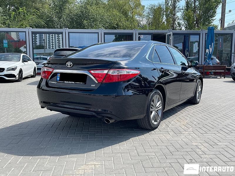 2016 Toyota Camry — Miniatură 2