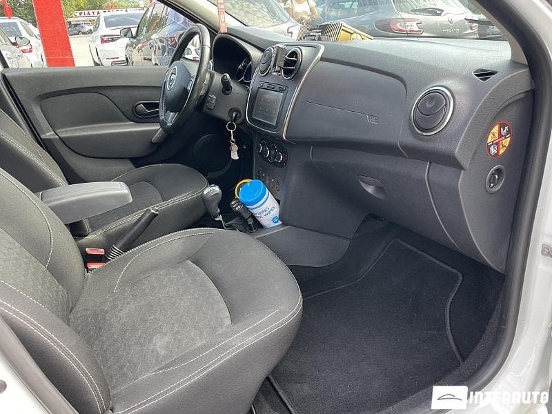 2016 Dacia Sandero — Miniatură 14
