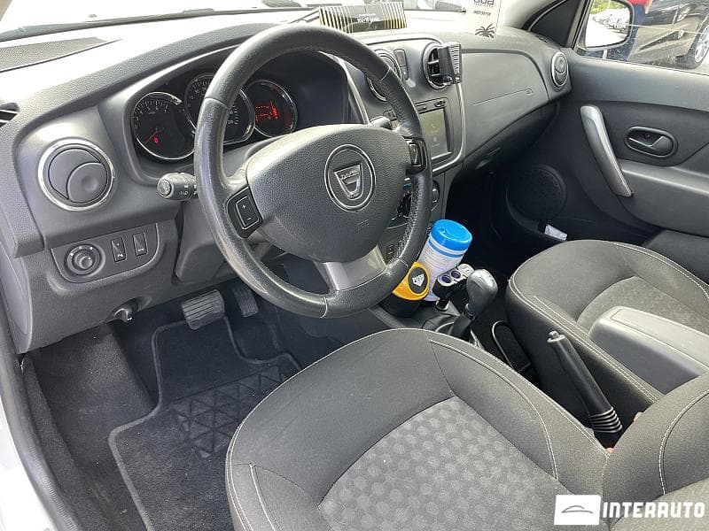 2016 Dacia Sandero — Miniatură 8