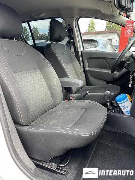2016 Dacia Sandero — Miniatură 5