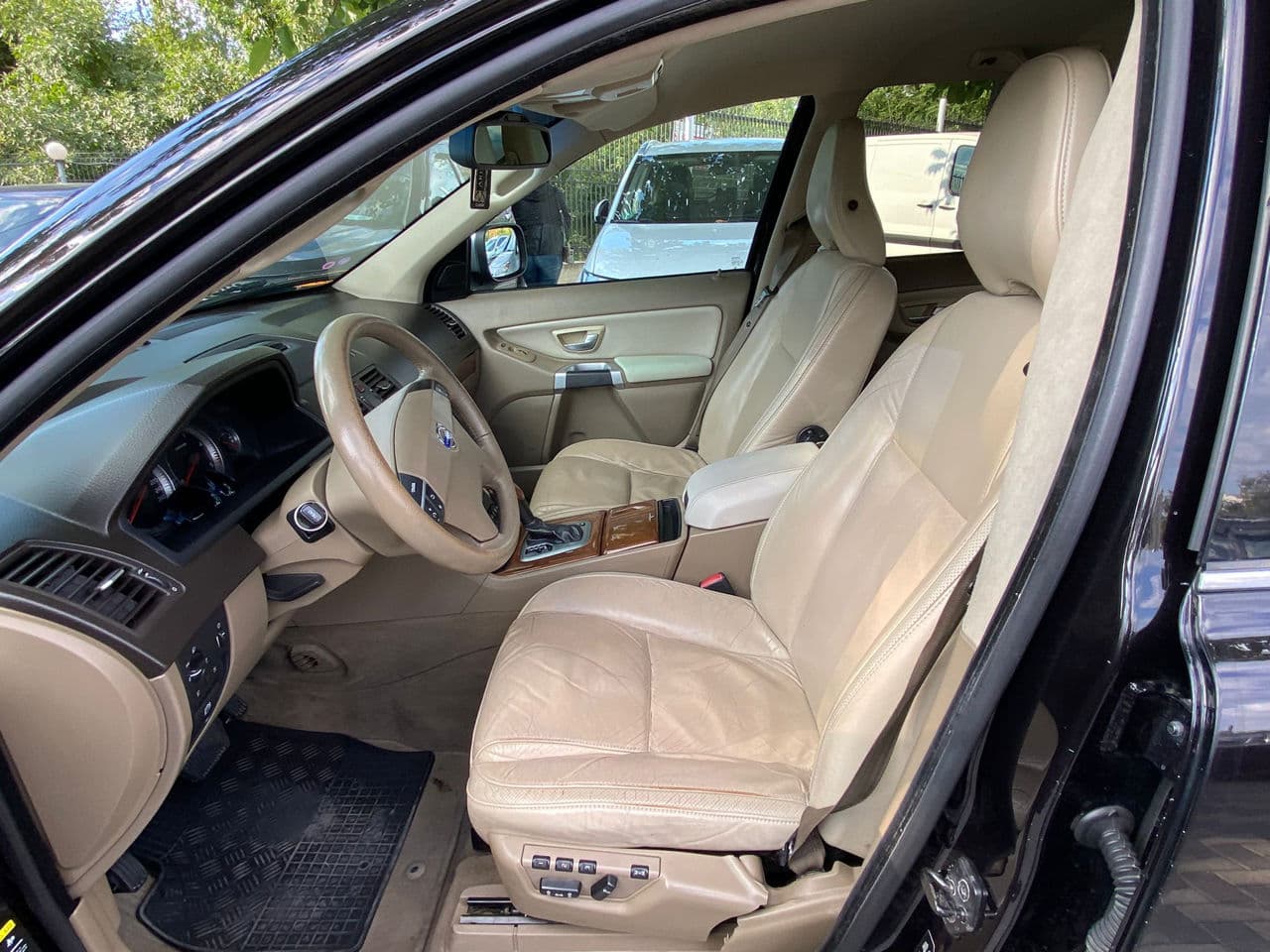 Volvo XC 90 2009 — Миниатюра 6