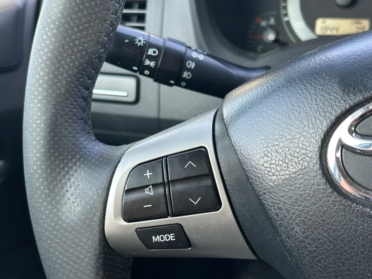 Toyota Auris 2012 — Миниатюра 9