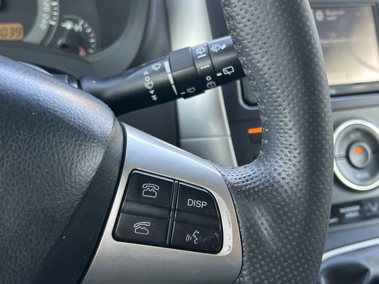 Toyota Auris 2012 — Миниатюра 10