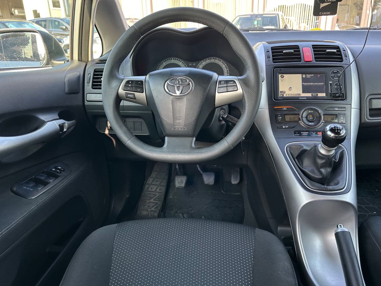 Toyota Auris 2012 — Миниатюра 7