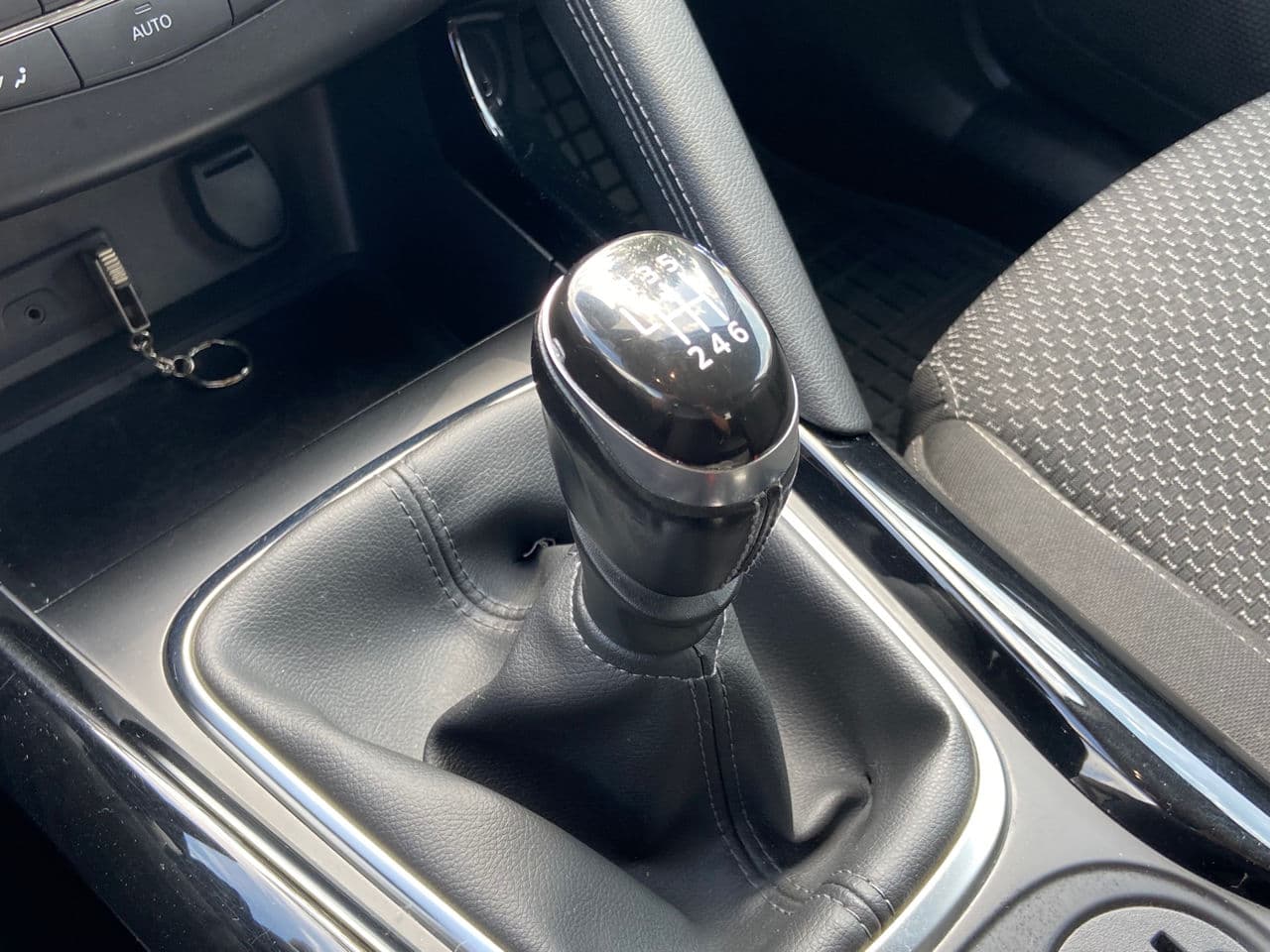 Renault Kadjar 2015 — Миниатюра 10