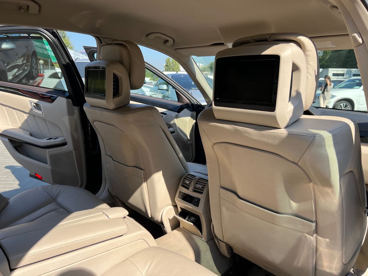 Mercedes E 300h 2013 — Миниатюра 22
