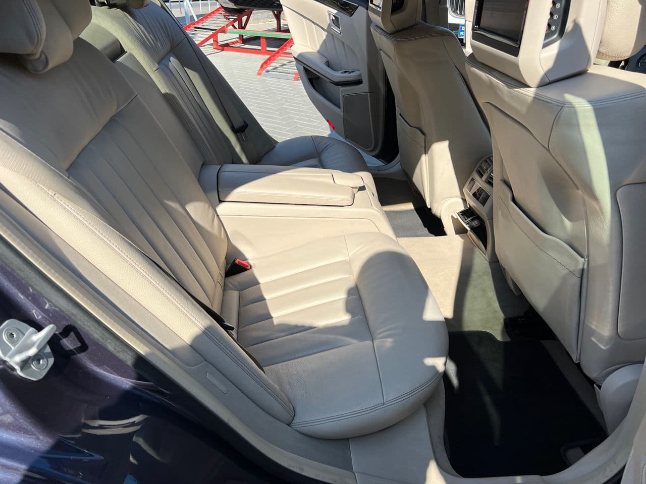 Mercedes E 300h 2013 — Миниатюра 24