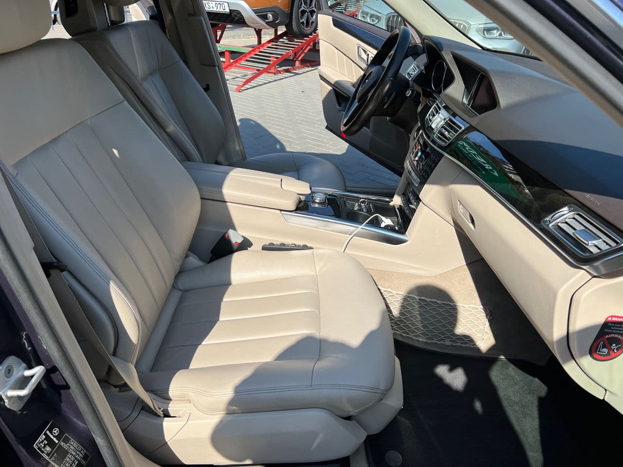 Mercedes E 300h 2013 — Миниатюра 7