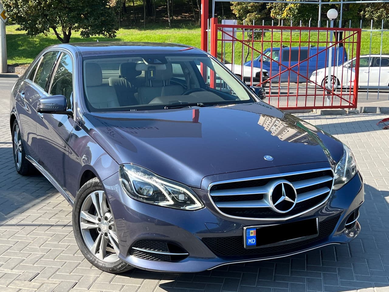 Mercedes E 300h 2013 — Миниатюра 2