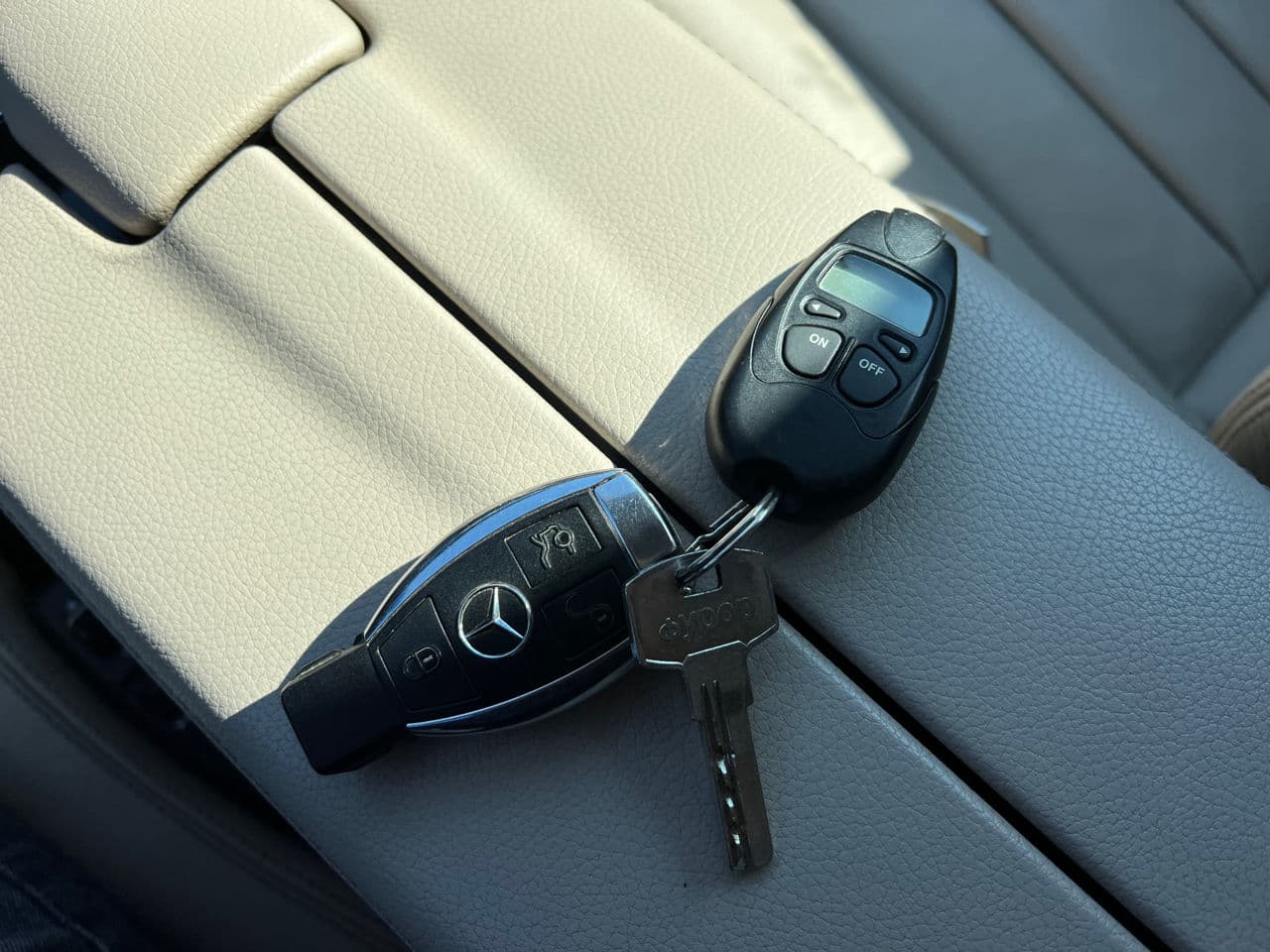 Mercedes E 300h 2013 — Миниатюра 21