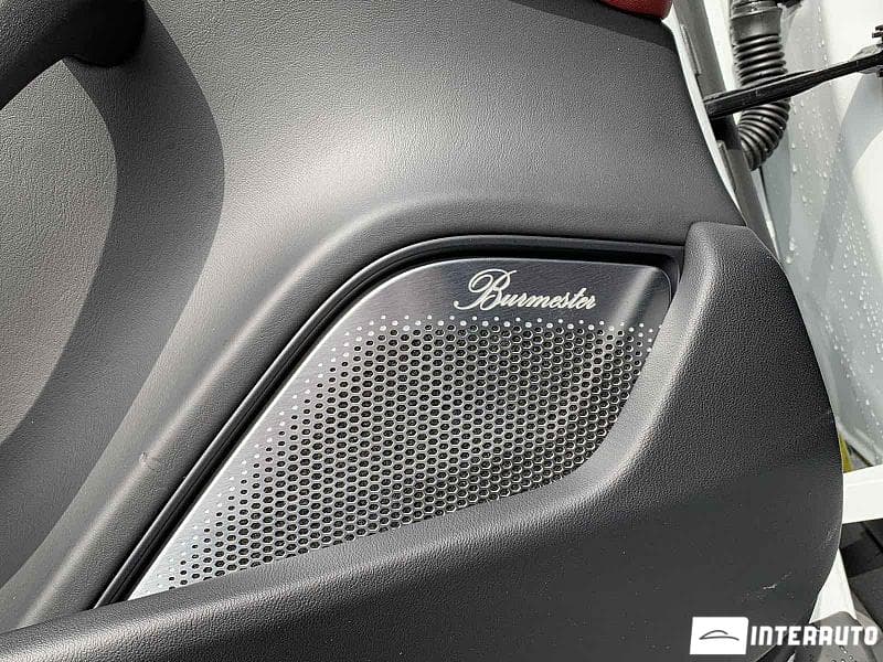 Porsche Taycan Turbo 2020 — Миниатюра 8