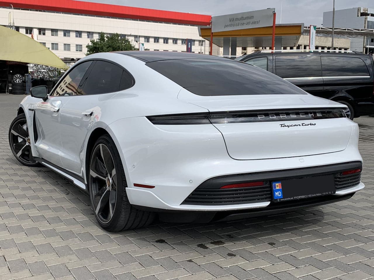 Porsche Taycan Turbo 2020 — Миниатюра 2