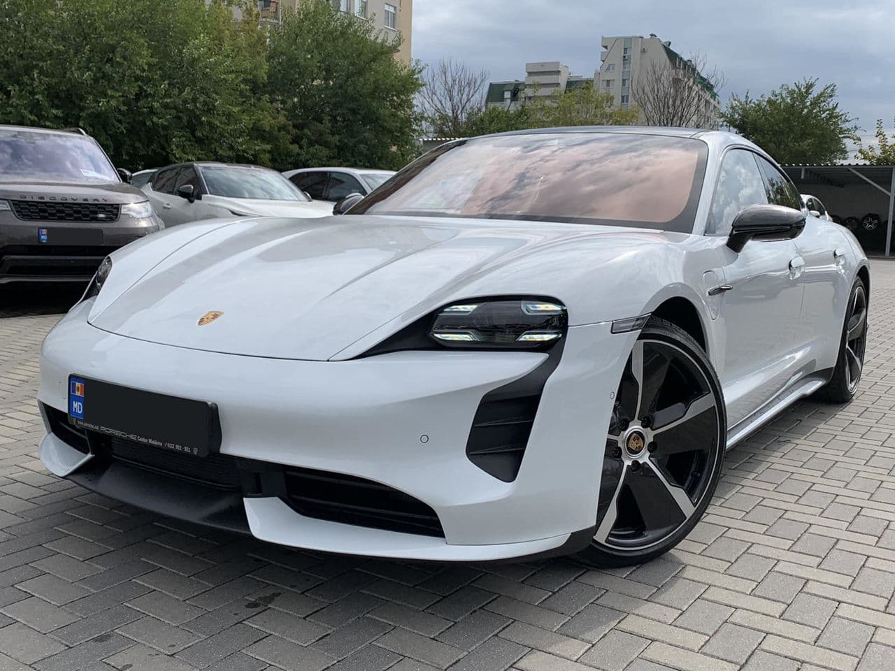 Porsche Taycan Turbo
