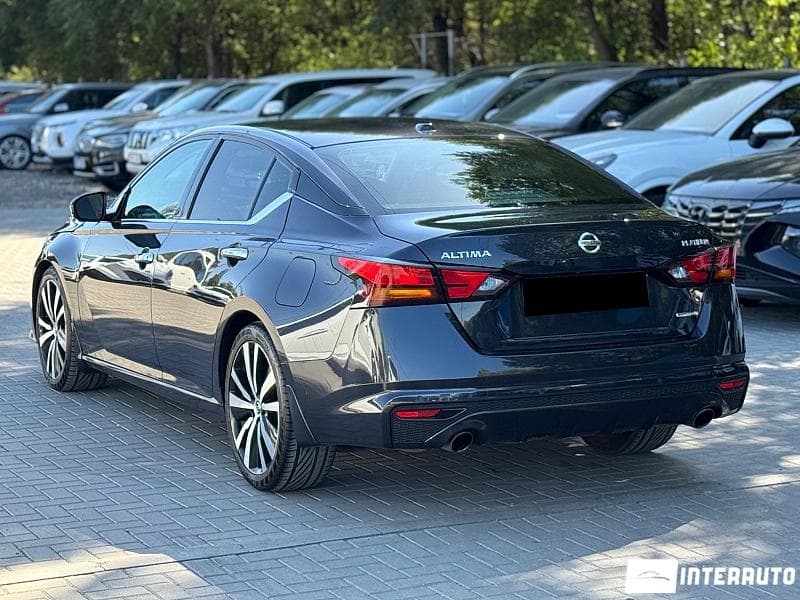 Nissan Altima 2019 — Миниатюра 4