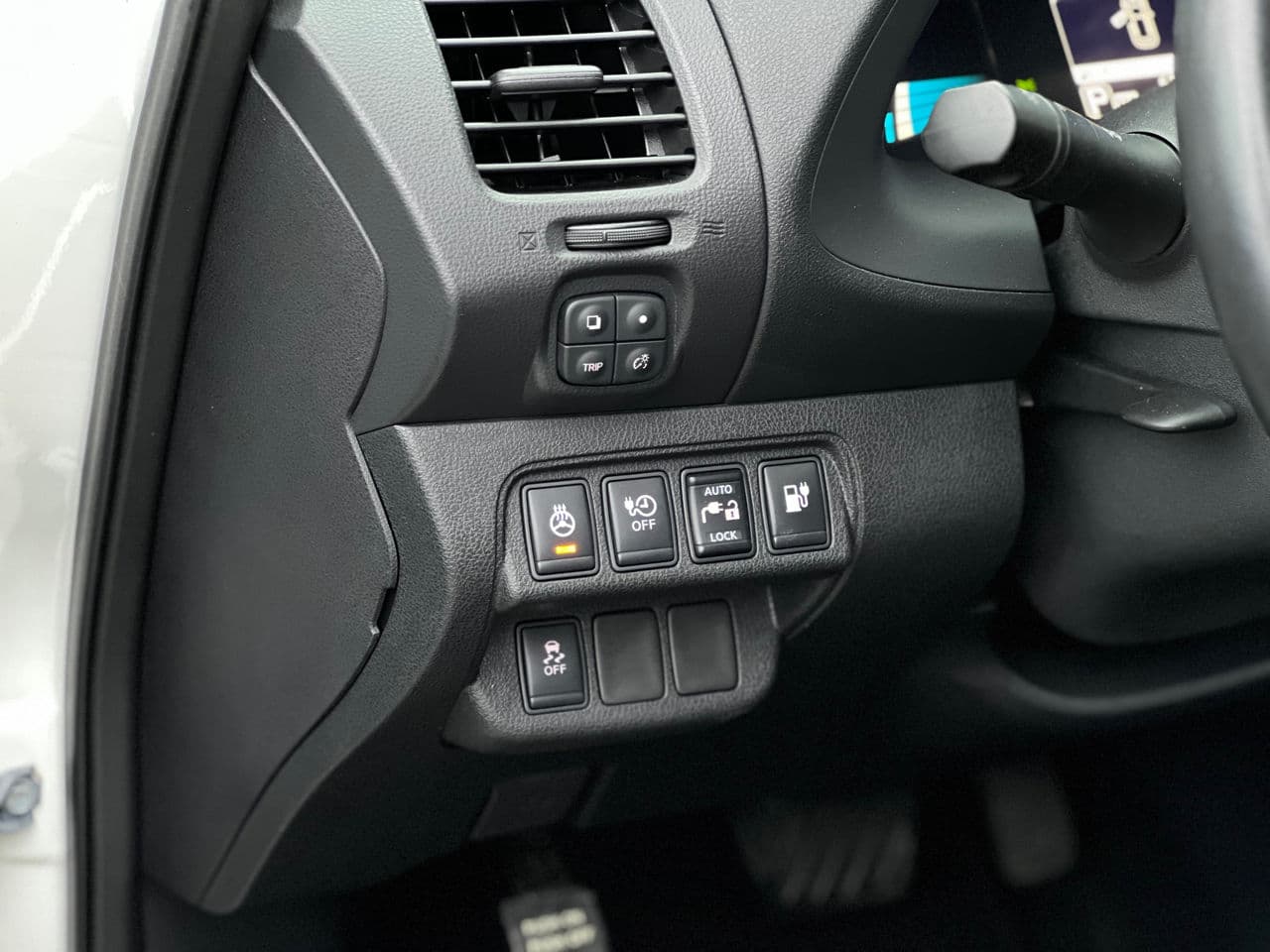 Nissan Leaf 2014 — Миниатюра 9