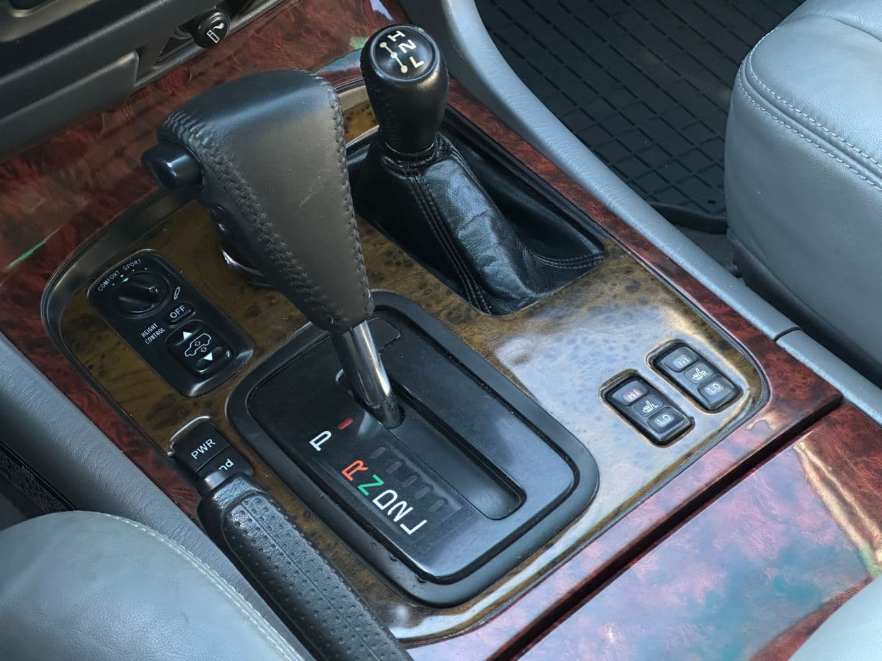 Toyota Land Cruiser 2001 — Миниатюра 10