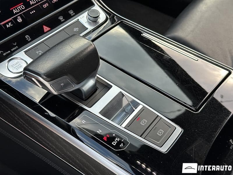 Audi A8 2018 — Миниатюра 13