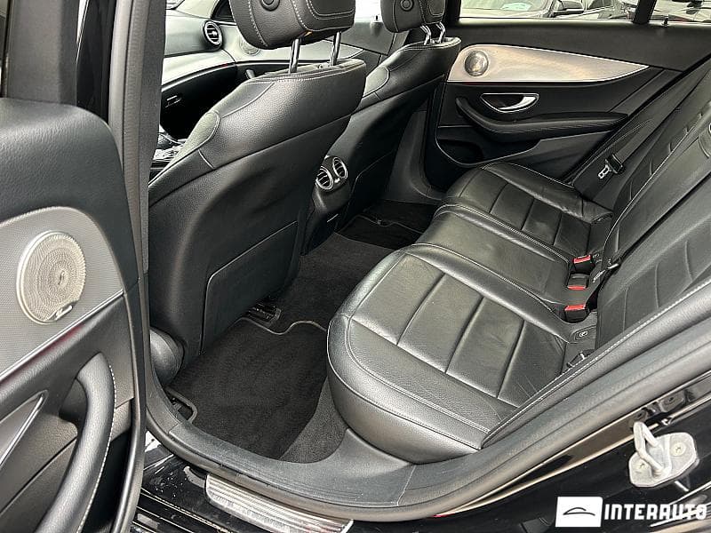 Mercedes E 220 2016 — Миниатюра 17