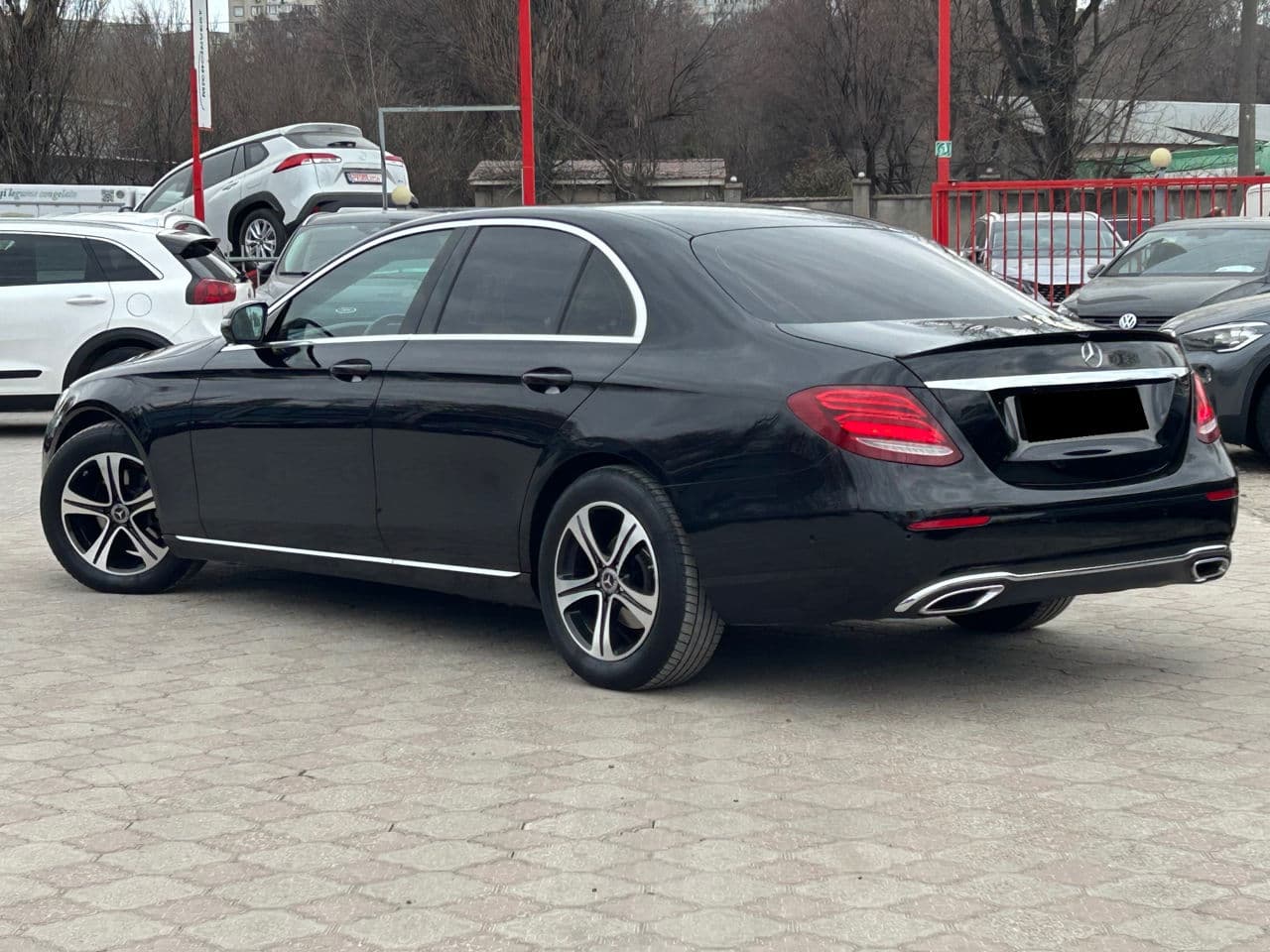 Mercedes E 220 2016 — Миниатюра 3