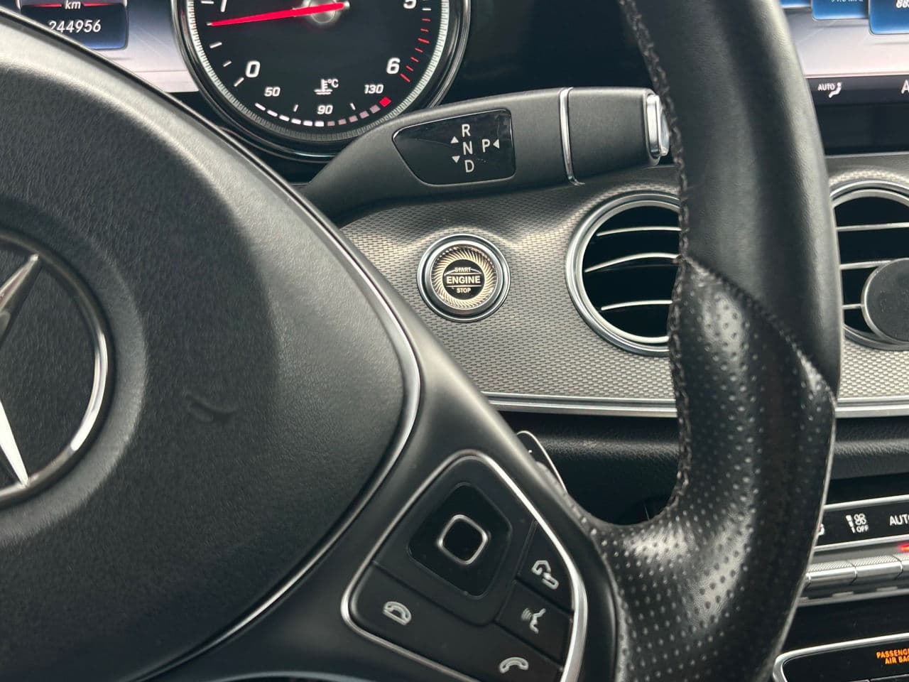 Mercedes E 220 2016 — Миниатюра 10