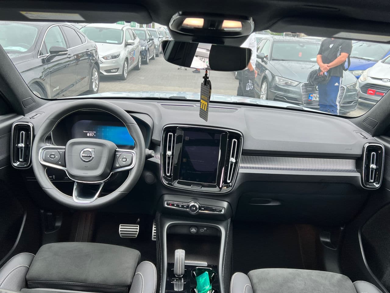 Volvo XC 40 2021 — Миниатюра 9