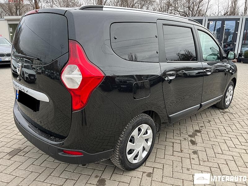 2015 Dacia Lodgy — Miniatură 3
