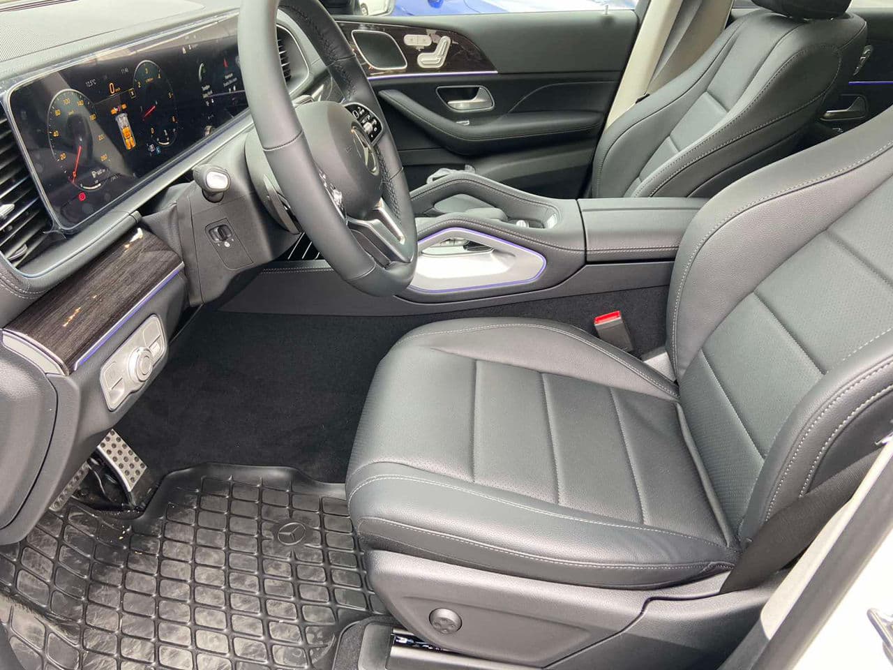 Mercedes GLS 350d 2022 — Миниатюра 7