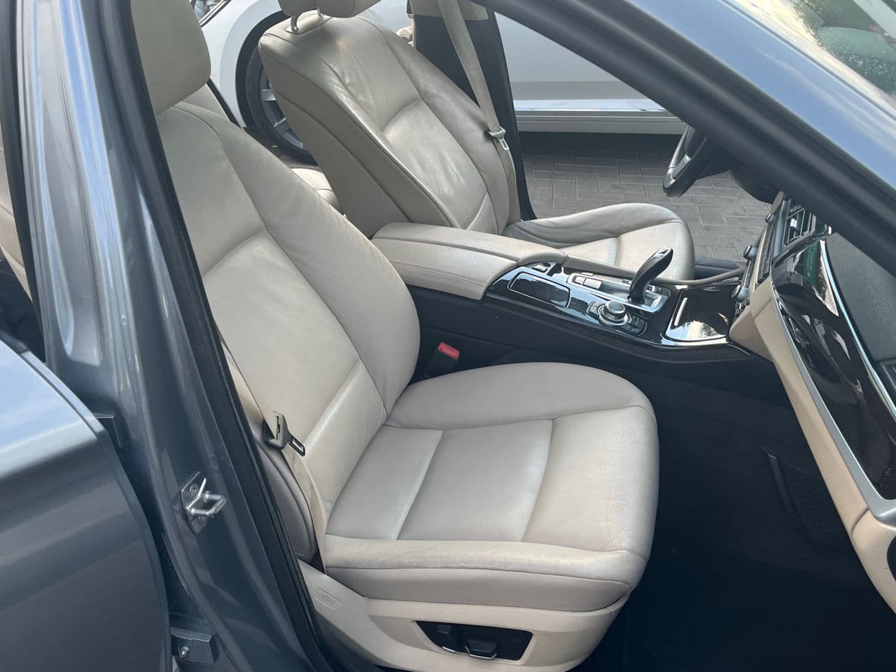 BMW 528 2012 — Миниатюра 10