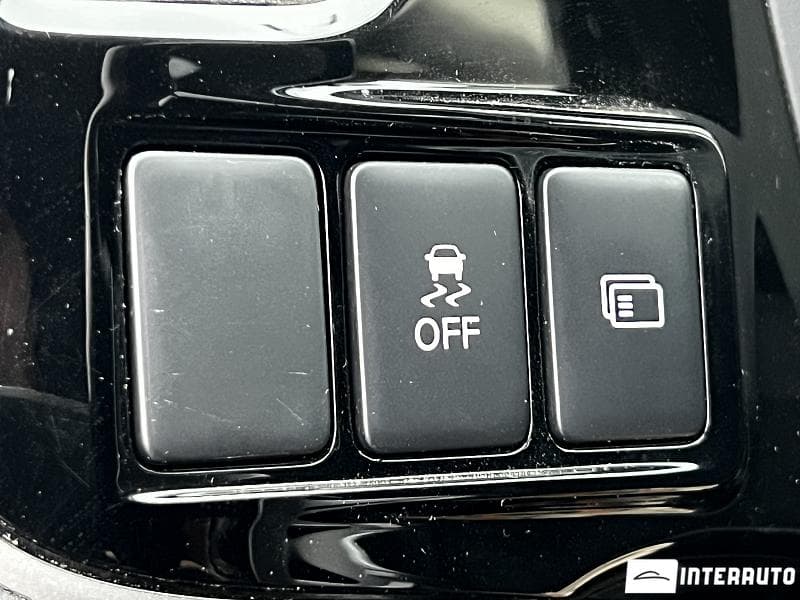 2018 Mitsubishi Outlander — Miniatură 16