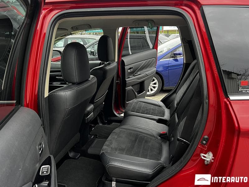 2018 Mitsubishi Outlander — Miniatură 17