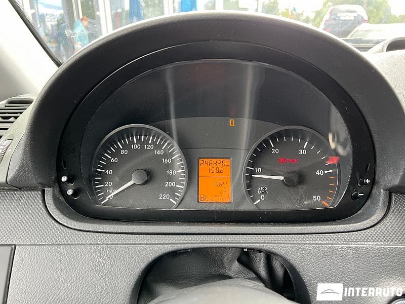 2014 Mercedes Vito — Miniatură 9
