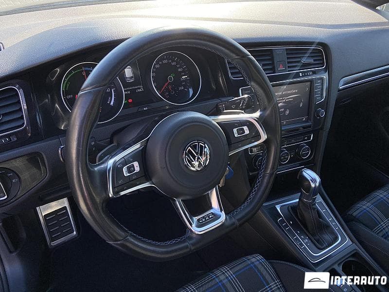 2015 Volkswagen Golf GTE — Miniatură 8