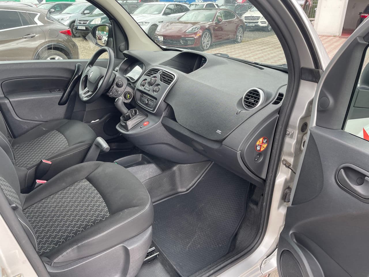 Renault Kangoo 2015 — Миниатюра 12