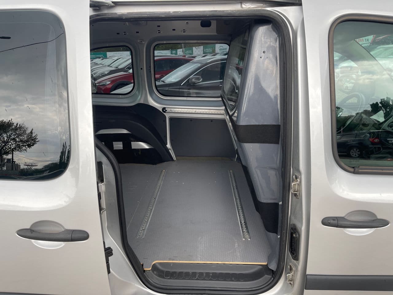 Renault Kangoo 2015 — Миниатюра 13