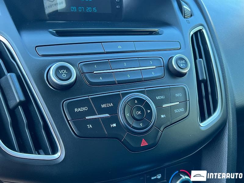2015 Ford Focus — Miniatură 9