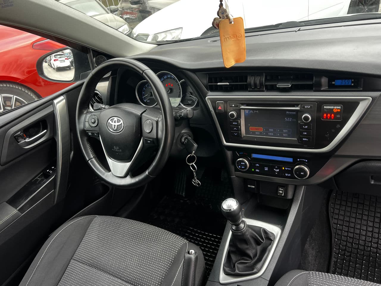Toyota Auris 2013 — Миниатюра 6
