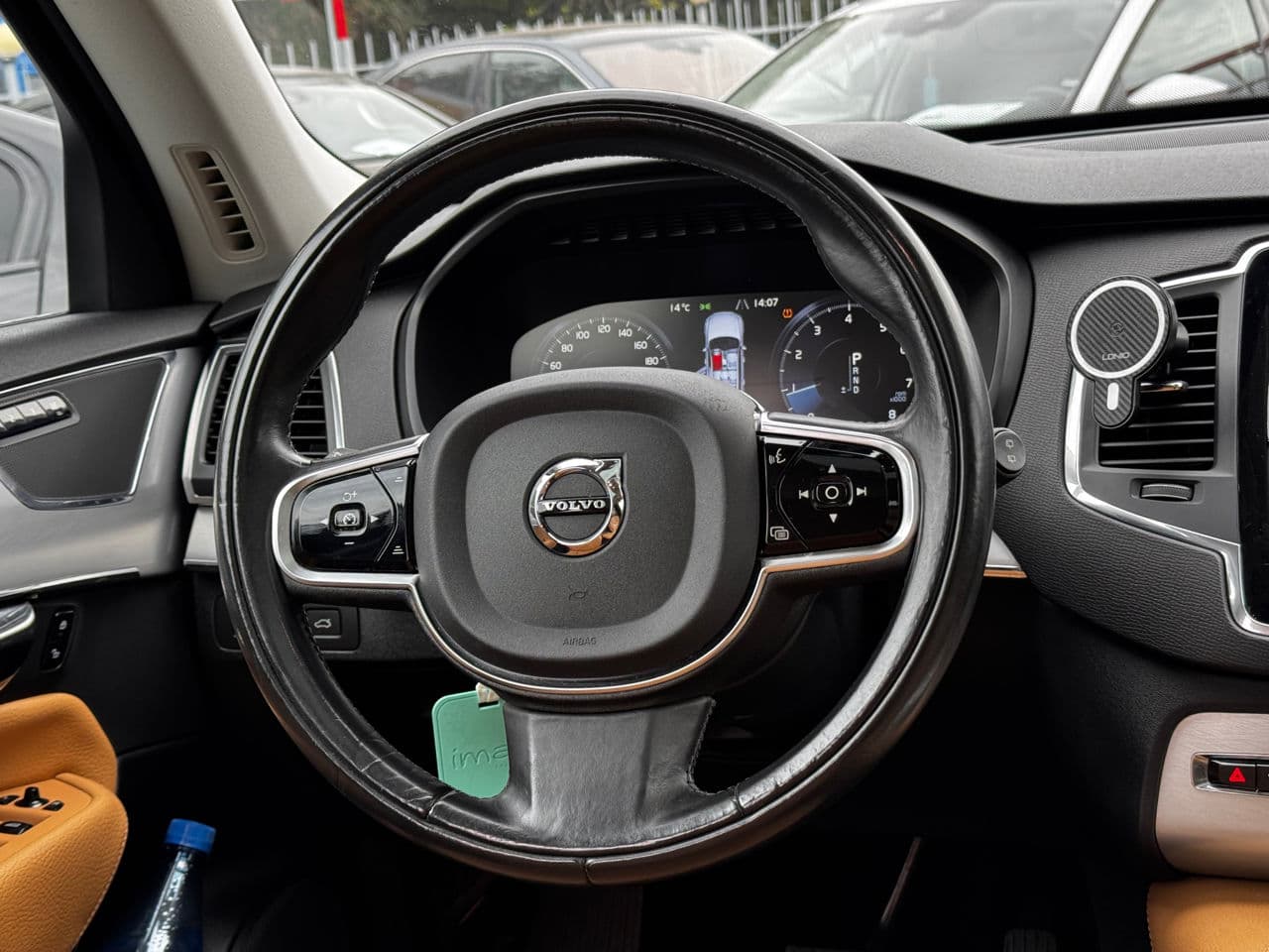 Volvo XC 90 2015 — Миниатюра 8