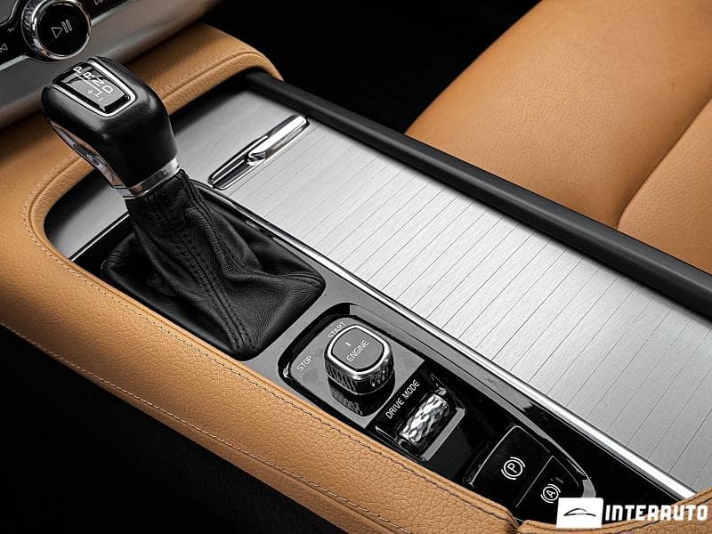 Volvo XC 90 2015 — Миниатюра 11