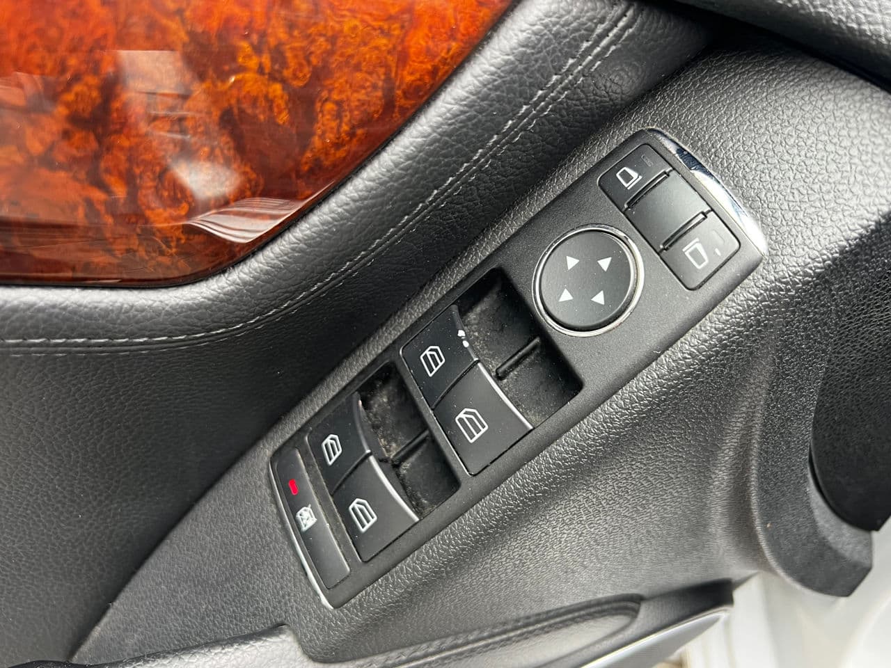 Mercedes C 200 2007 — Миниатюра 14