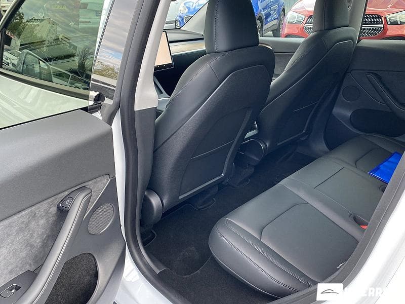 2022 Tesla Model Y — Miniatură 18