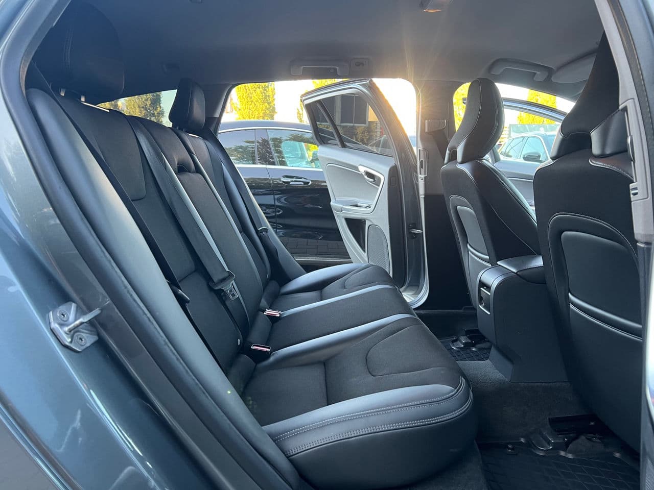 Volvo V 60 2015 — Миниатюра 15