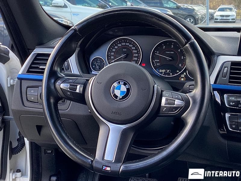 2017 BMW 320 GT — Miniatură 10