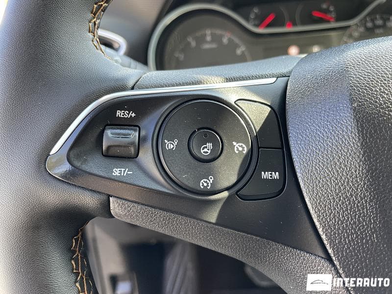 2019 Opel Crossland X — Miniatură 13